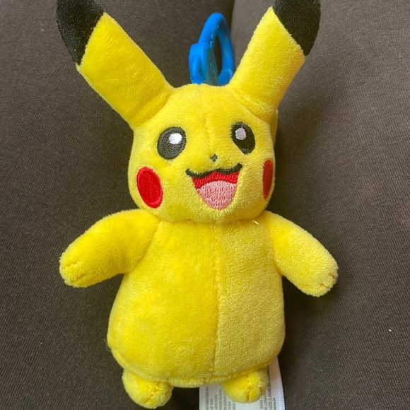 Authentic officially licensed Pikachu Pokémon Plush Keychain kawaii cute anime - Picture 1 of 2
